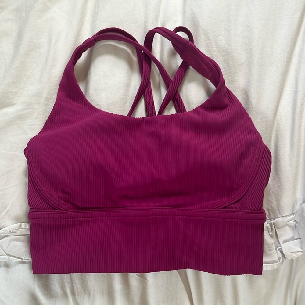 Lululemon pink sports bra SIZE 2 pads included